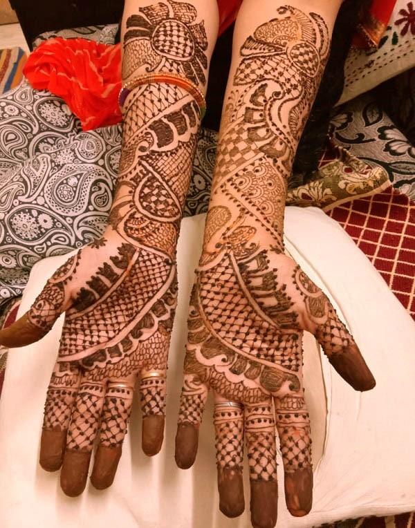 A lovely full hand mehndi