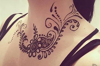 Mehendi Design for neck